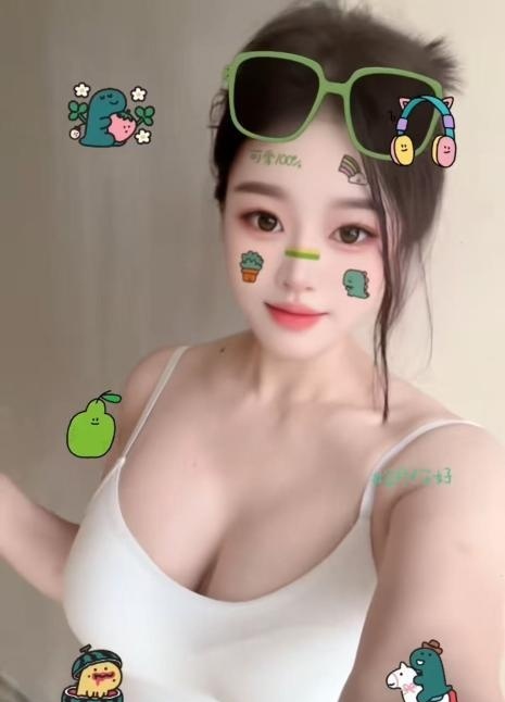波霸小宝老师