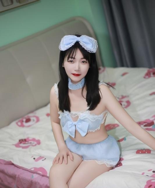 苏州白嫩低胸情趣少妇