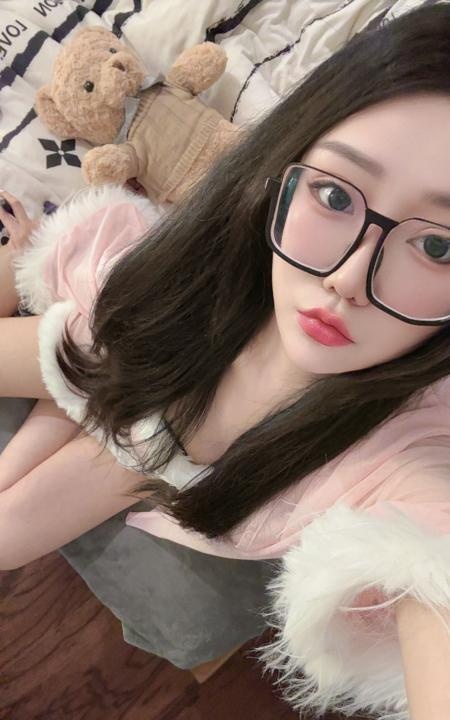 制服可爱小女友