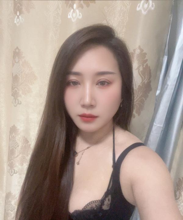奶牛少妇雪雪