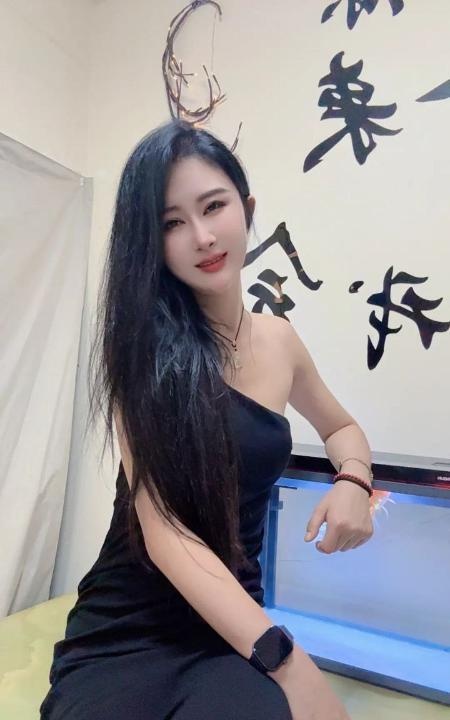 龙华水床高挑女神雪梨