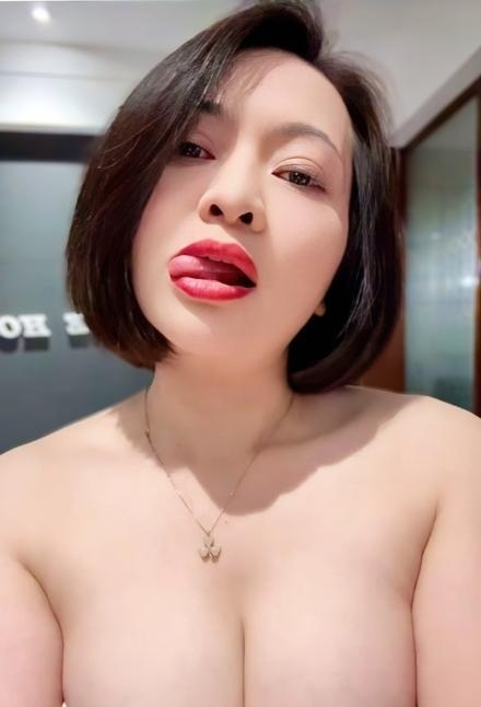 滨江E奶大乳控夏沫