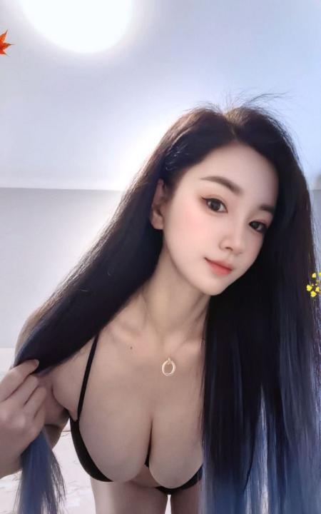 东湖肤白巨乳御姐