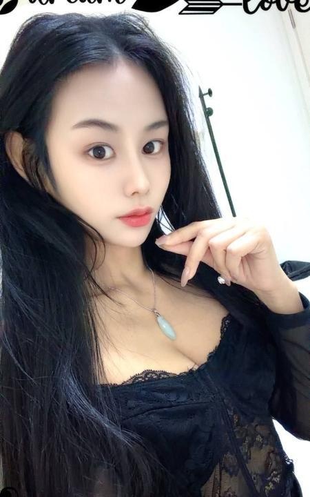 白云丰满服务型梅梅