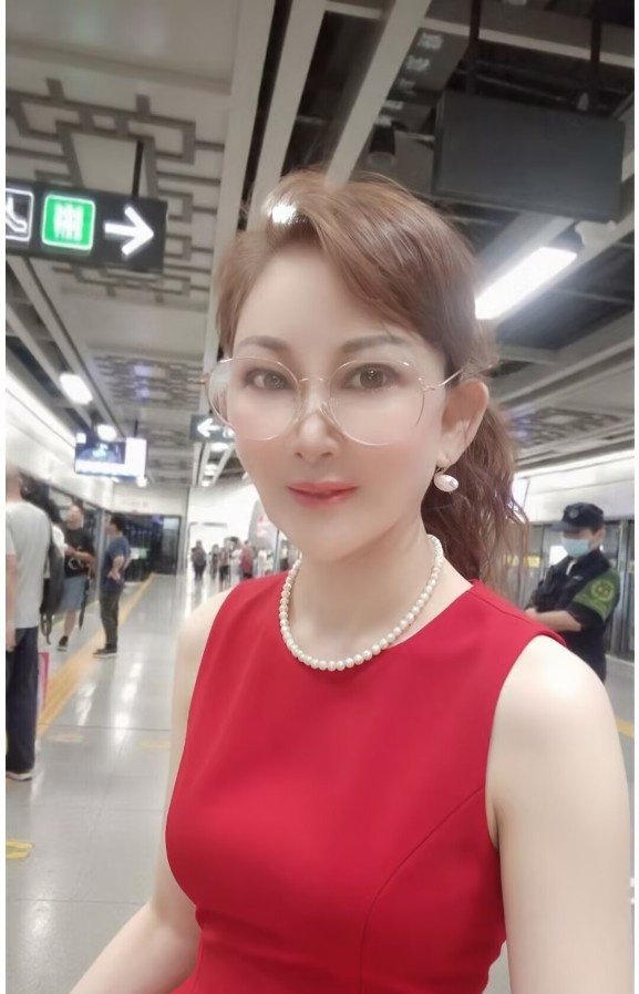 热情丰满风骚熟女