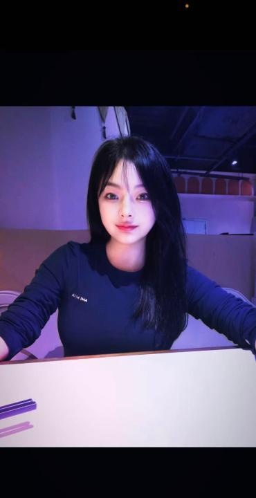 虎牙妹文文