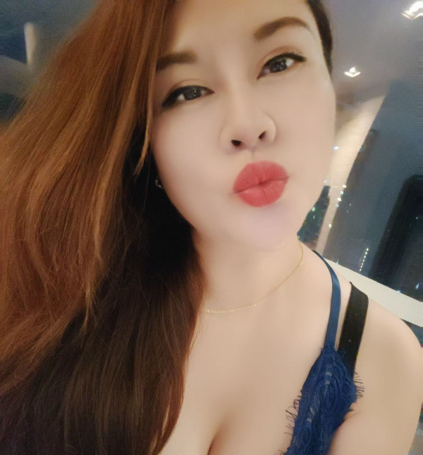 东北肥美淫奶妹子