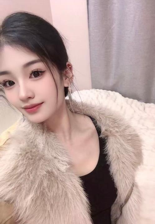普陀制服诱惑老师美娜