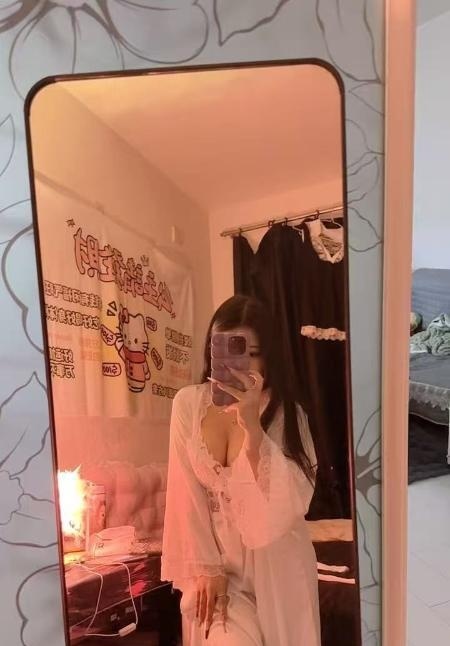 铁西娃娃脸小少妇