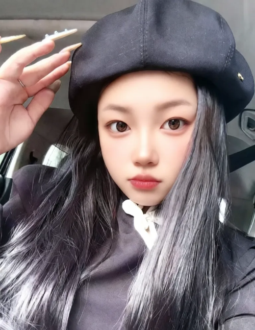 铁西娃娃脸小少妇