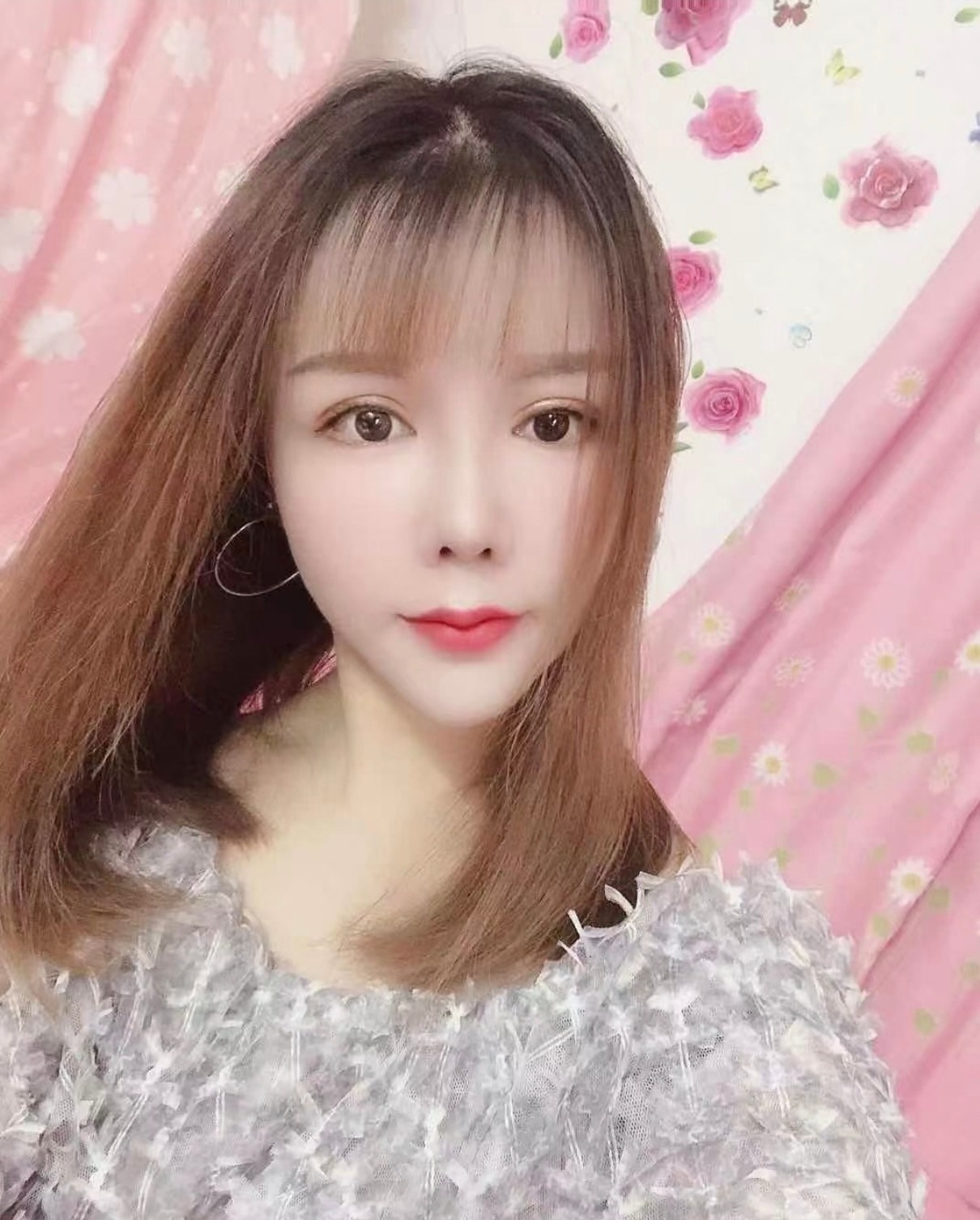东晓南超级爽的两姐妹双飞