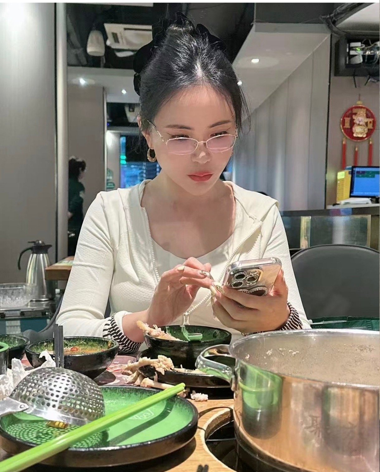 东晓南超级爽的两姐妹双飞