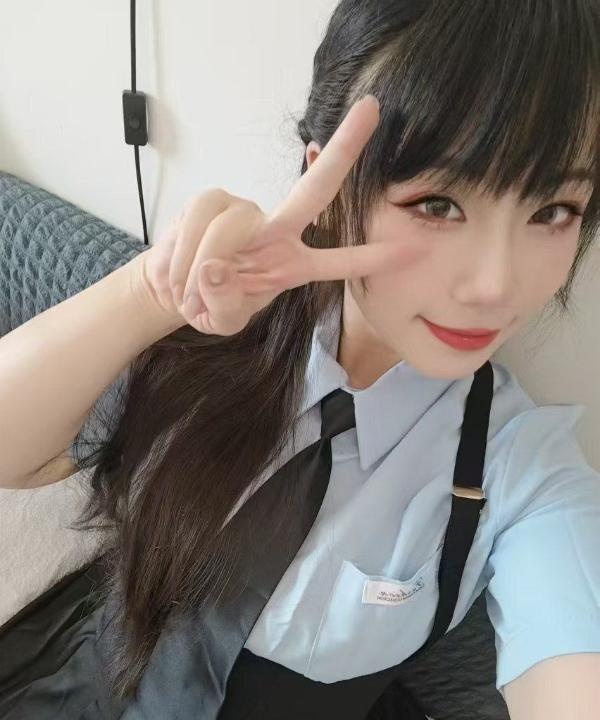 市中心巨乳馨儿