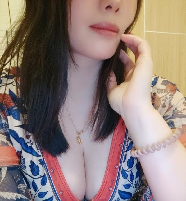 郫县肥臀少妇