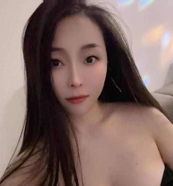 天府二街大胸晴晴