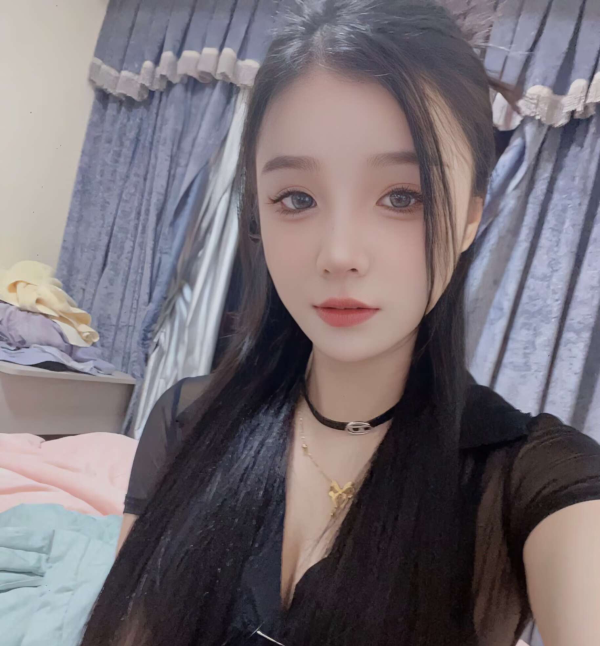 甜美黑丝蕾蕾