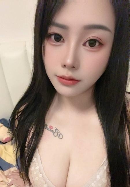 成寿寺性感大胸妹珊儿