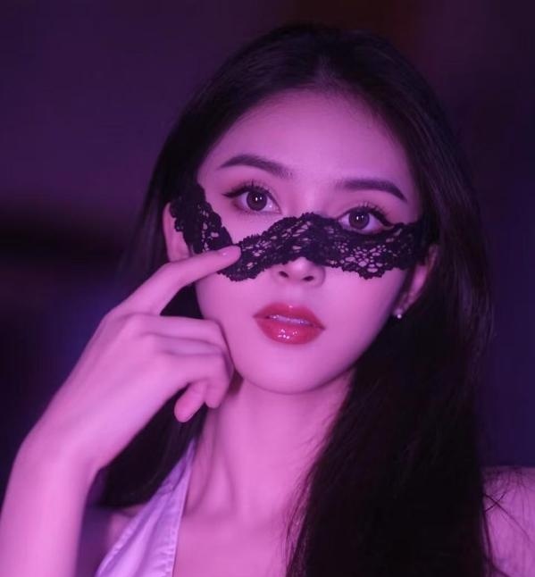 罗湖制服诱惑小月