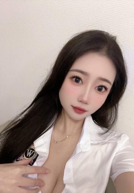 白云性感嫩妹浅浅
