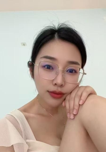 极品多汁美乳可欣