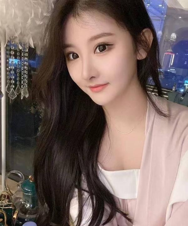 清纯甜美小妹白菜