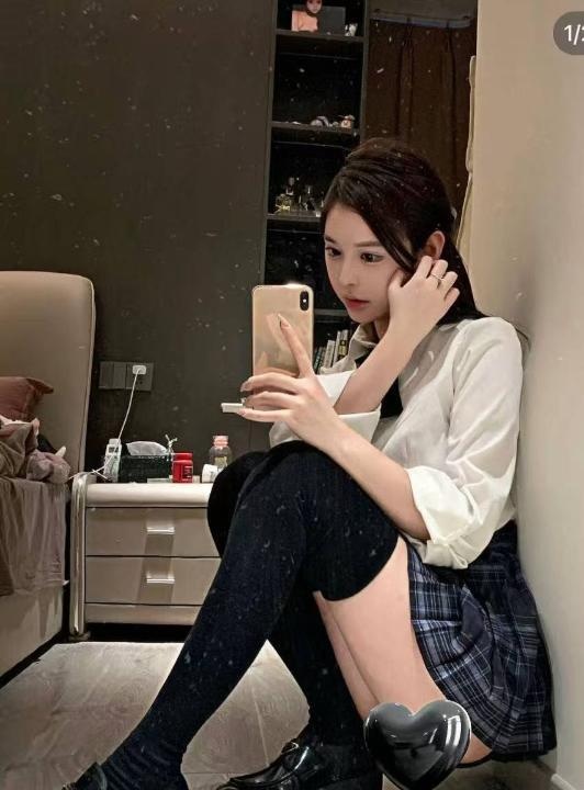 身材好长腿颜值老师