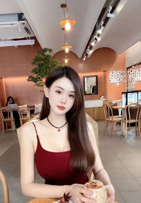 福田风骚甜美颜值嫩妹