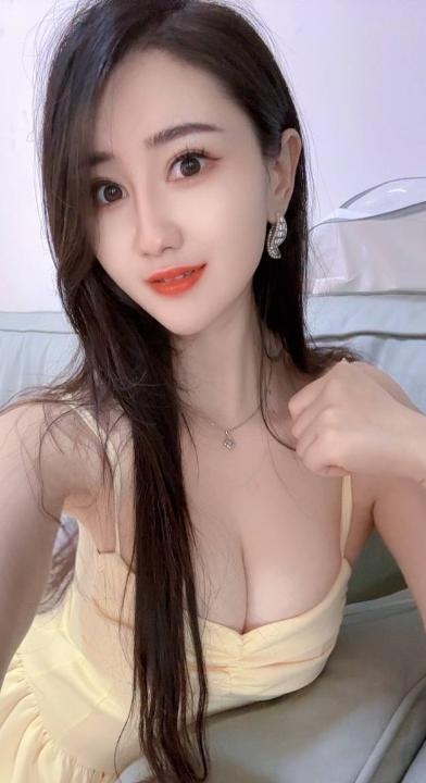 个人气质美女大美美