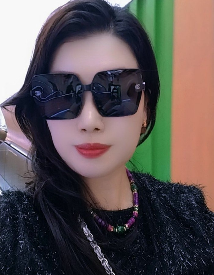 一线天吞精潮喷 妮妮