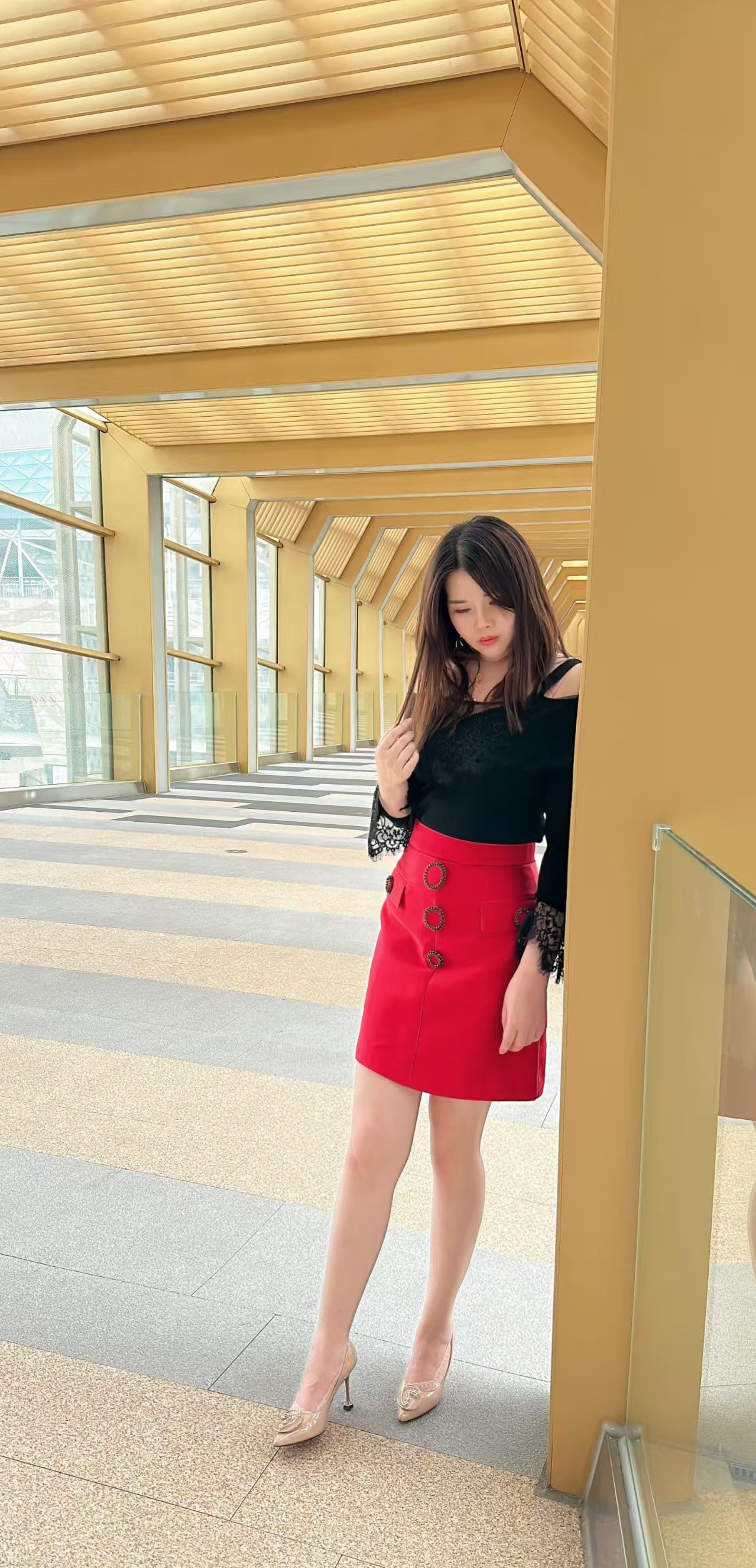 上沙翘臀悦儿