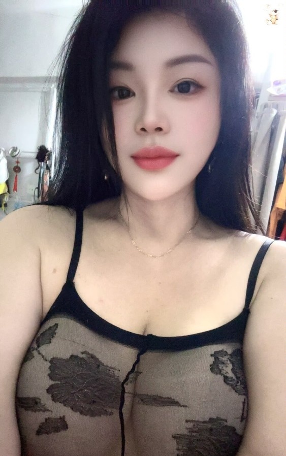 龙华清湖巨乳少妇