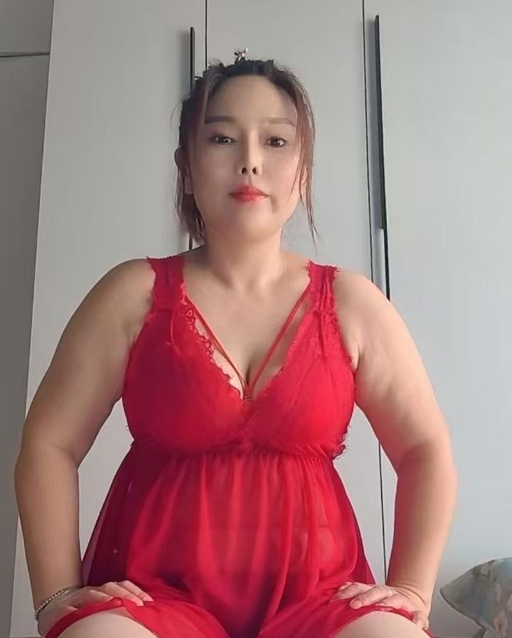 鱼洞人妻感十足的少妇
