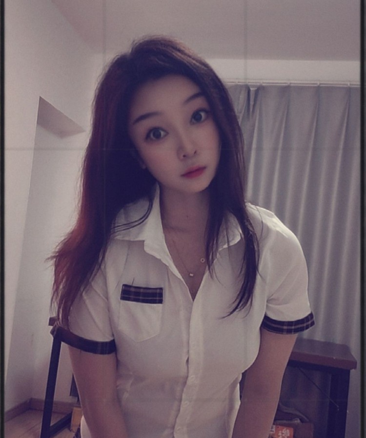 大理白族少妇妮妮