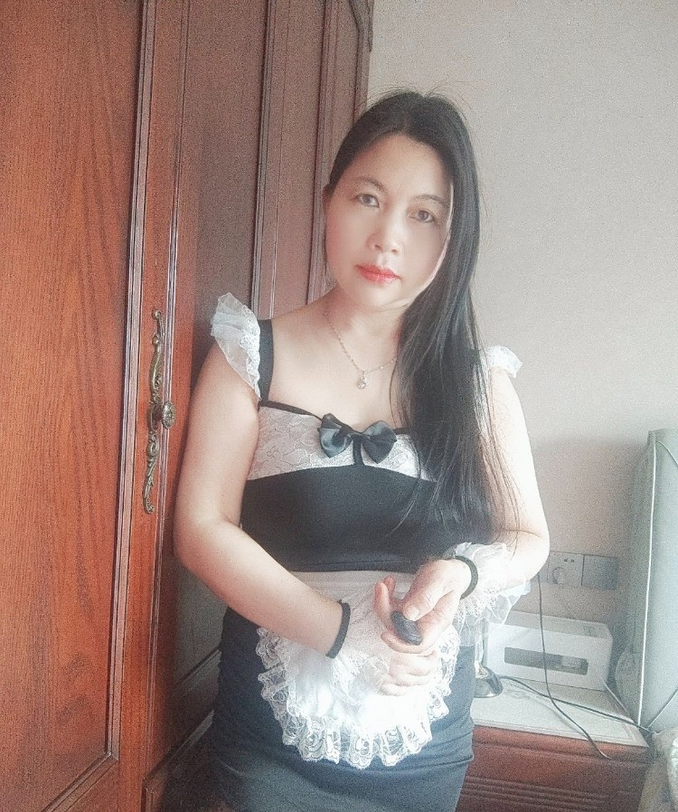 三通熟女雪儿