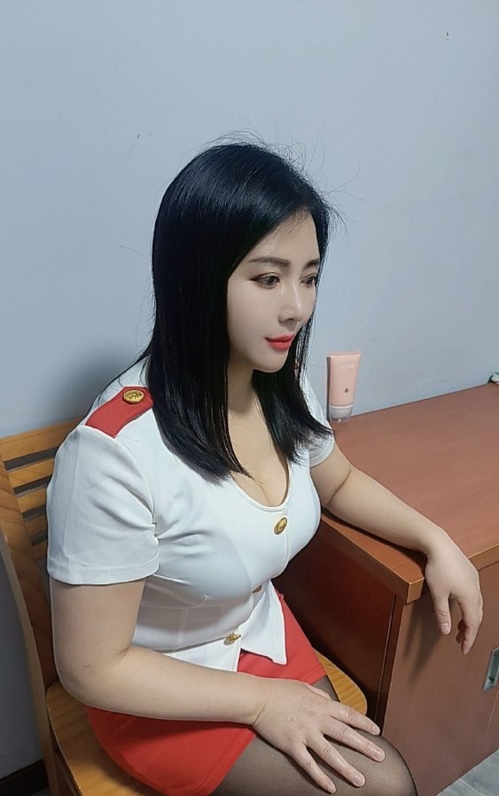 宝山大胸御姐晨晨