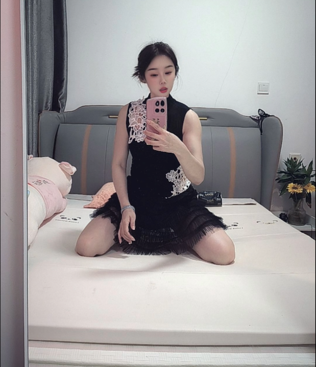 制服女王圆圆