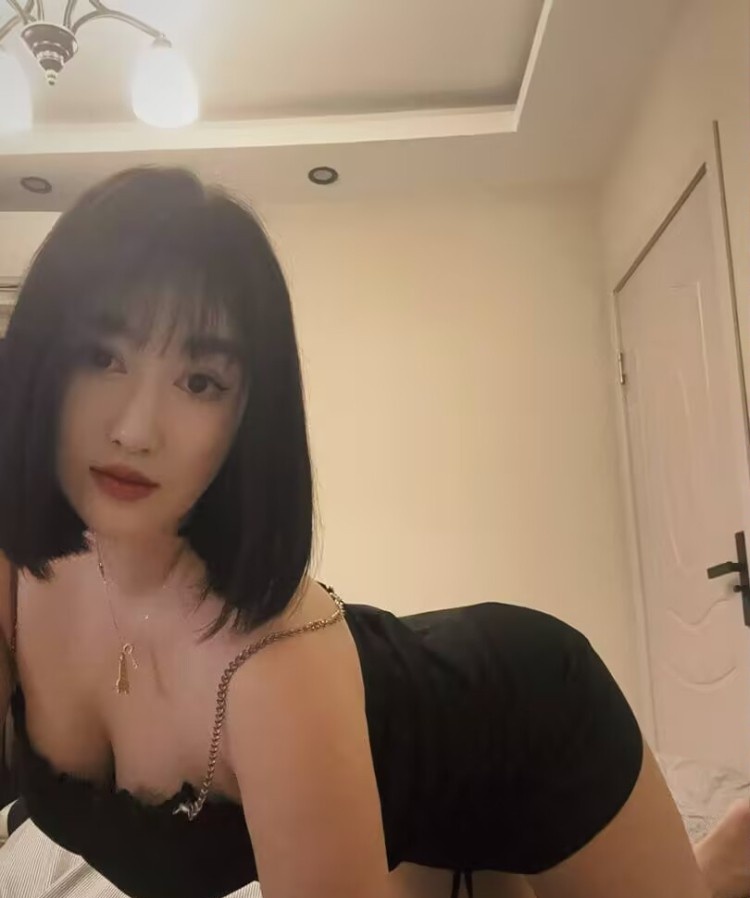 浦东新区妩媚学生妹欣悦