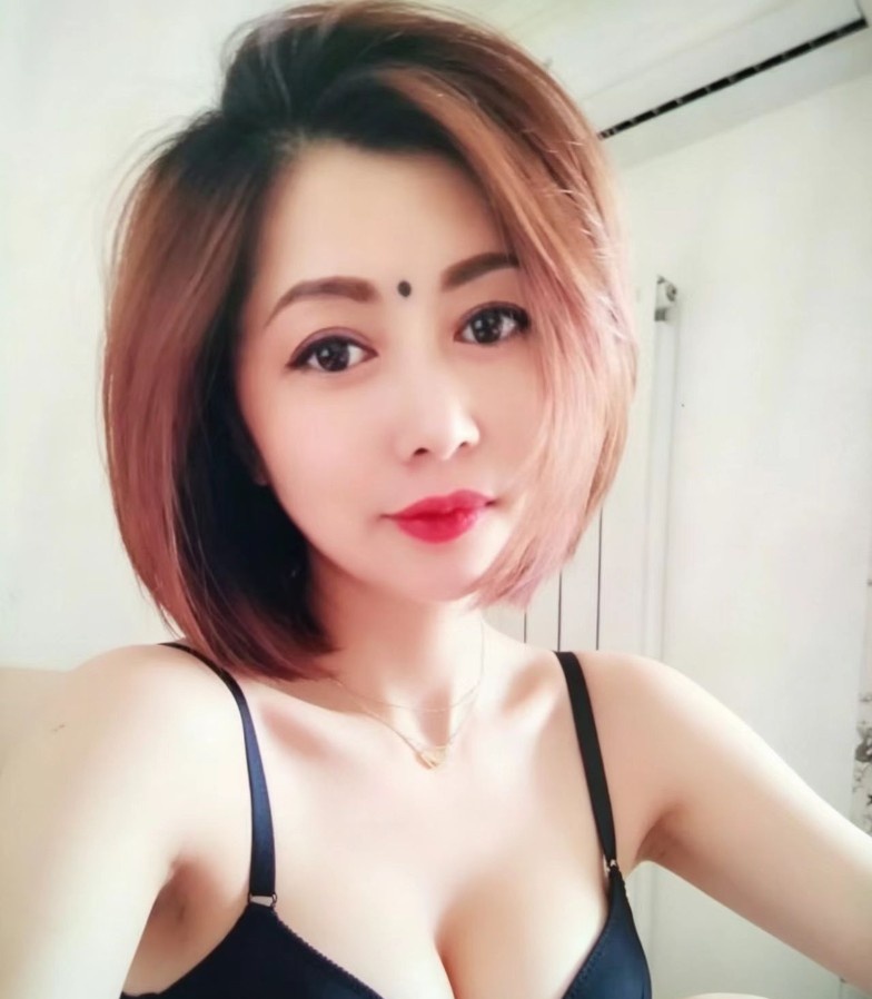 朝阳翘臀风骚御姐