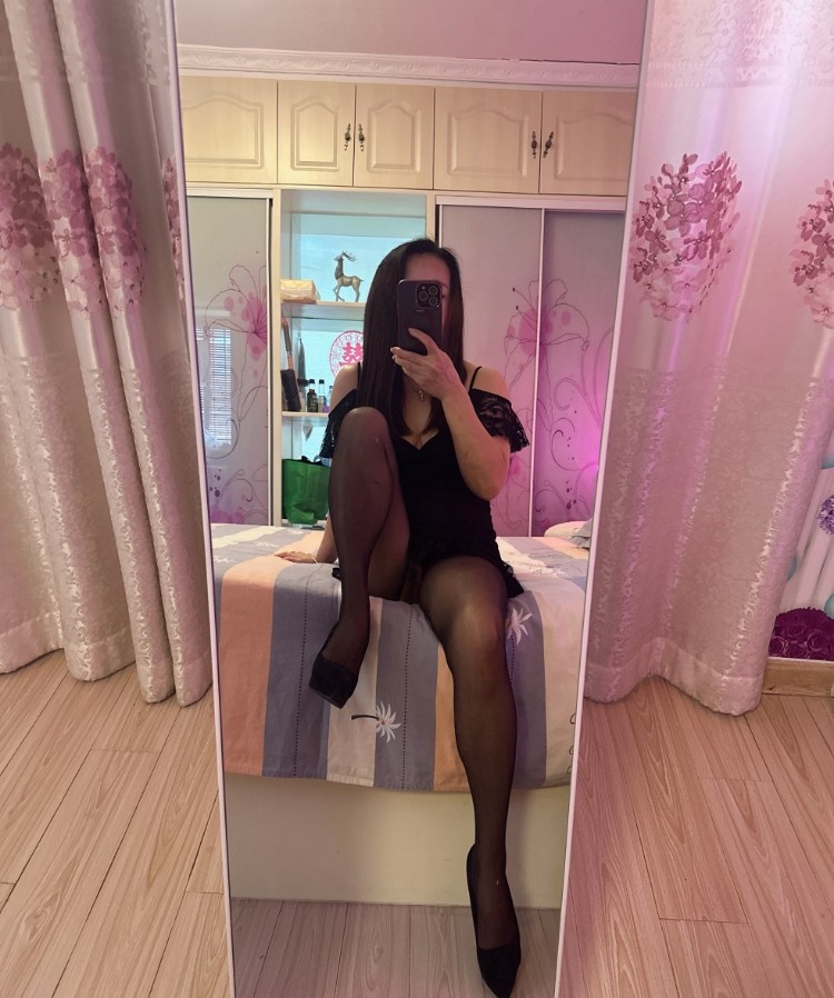 栖霞丁家庄性感美少妇(个人自聊自做)