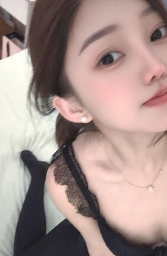 秦淮中项美女
