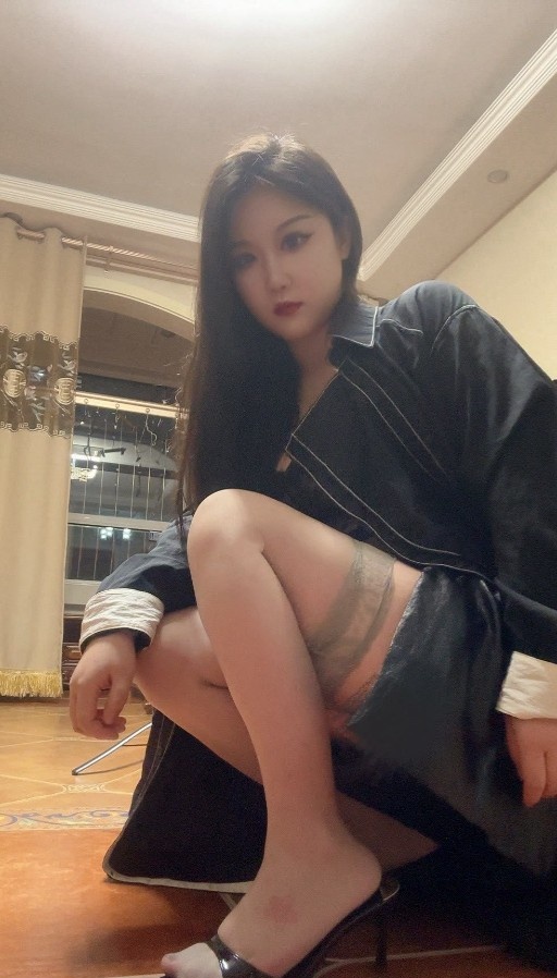 新人小妹甜甜