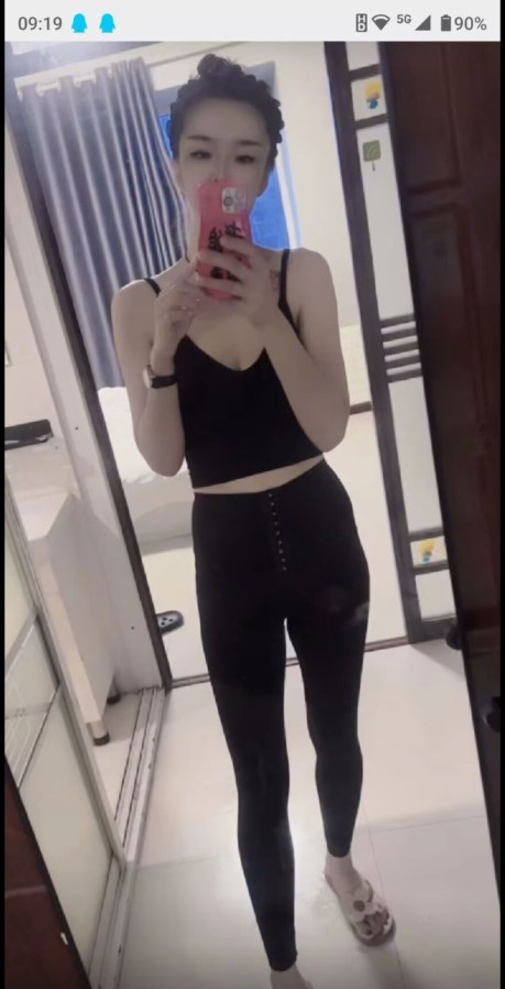 不错的小美女圆圆