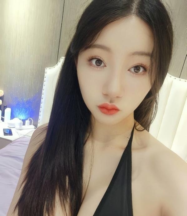 翘臀榨精少妇娜娜