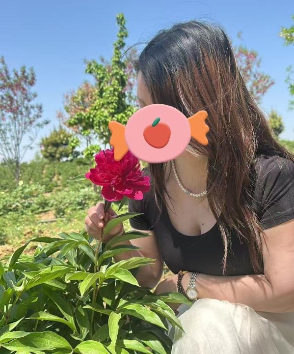 个人气质大奶小御姐