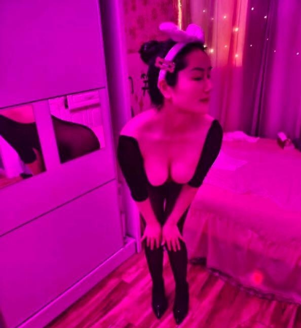 普陀御姐翘臀大长腿