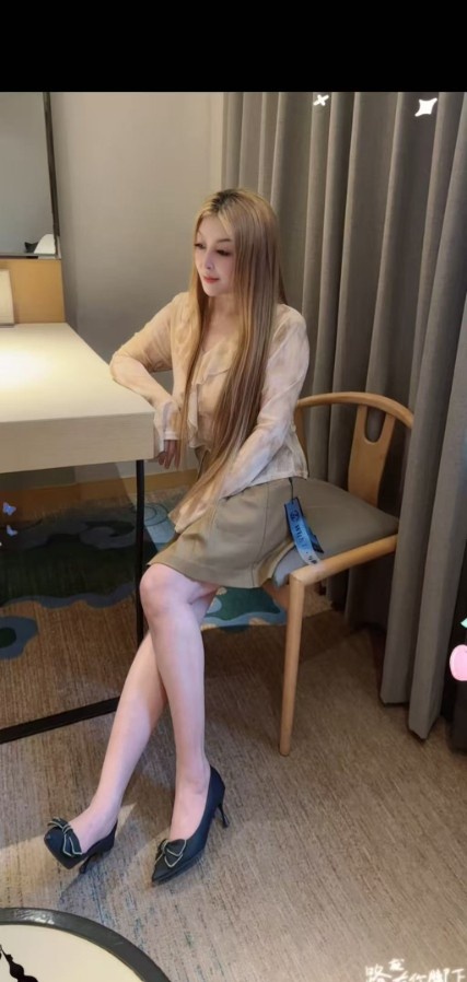 美乳少妇