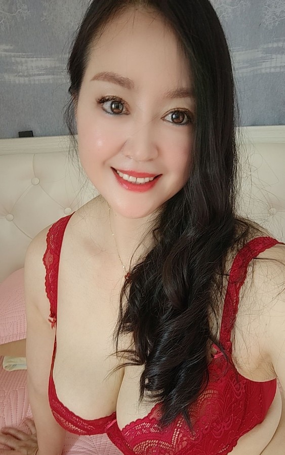 巨乳骚货少妇