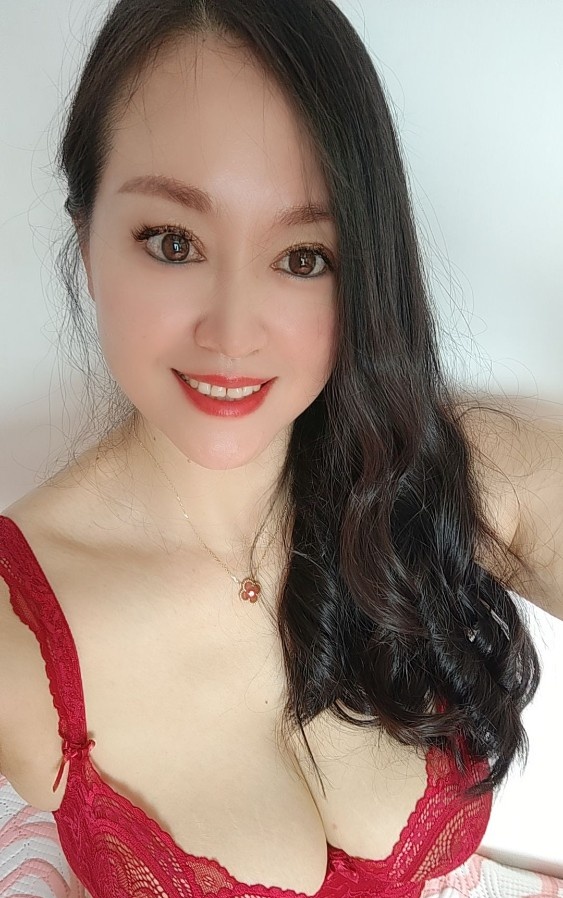 巨乳骚货少妇