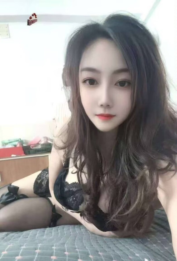 性感丰满小骚妇悠悠