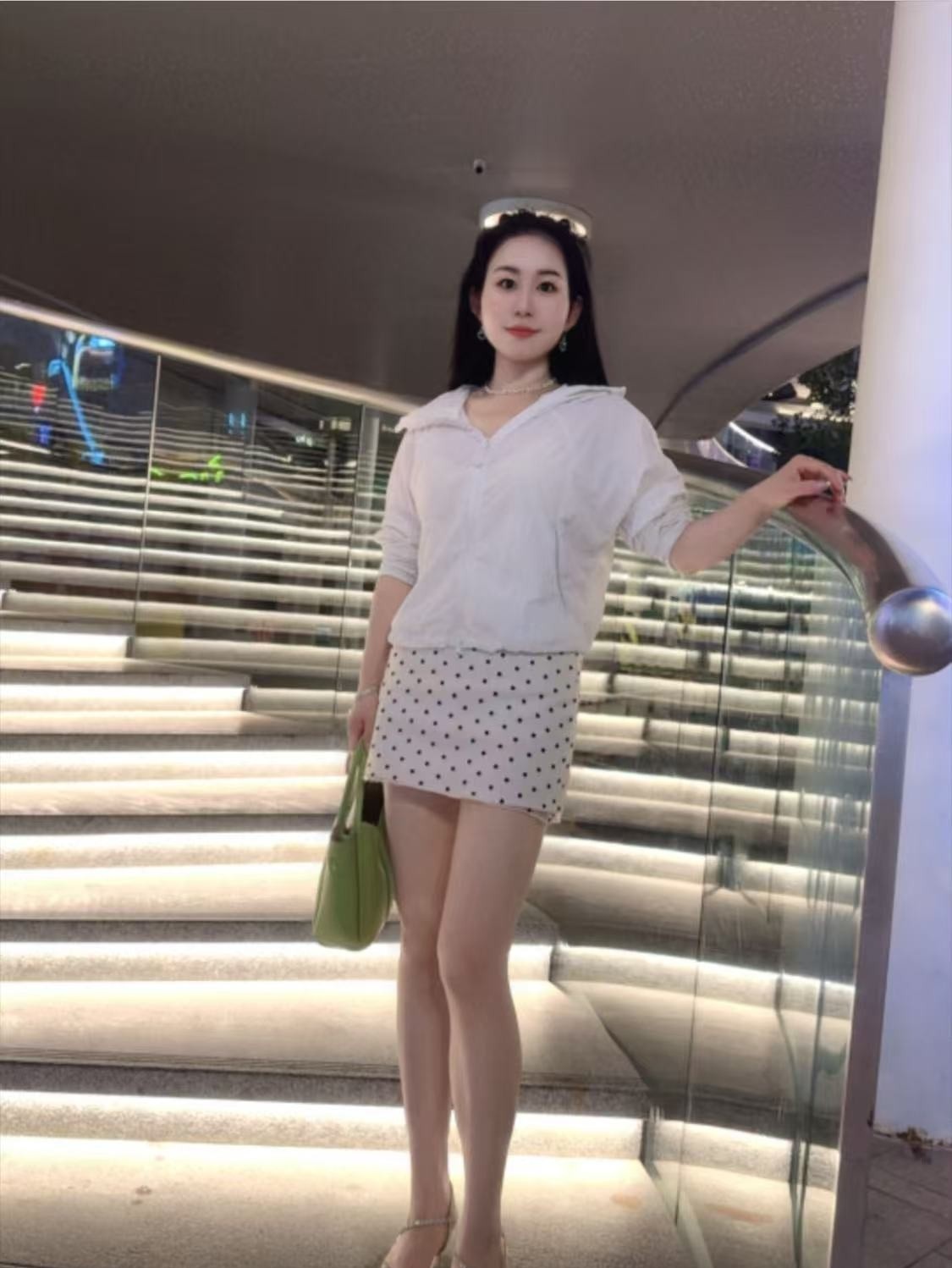 服务系御姐菲菲